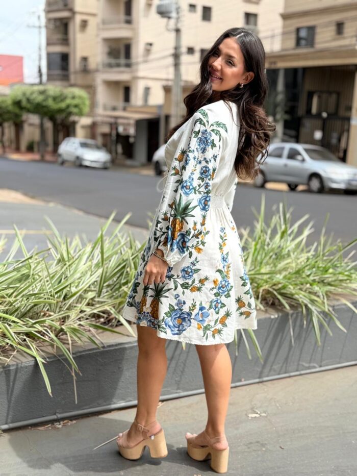Vestido Curto Floral Penelope E FARM - Imagem 3