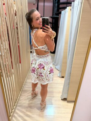 Vestido Curto Poesia De Flor FARM - Imagem 2